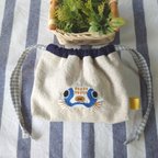 作品フグ刺繍(正面)　しっかり巾着ポーチ