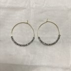 作品キラキラフープピアス