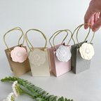 作品ミニ紙袋＆芍薬をイメージしたお花のミニカードのセット/ 全4種類・ワンランク上のラッピング・プチギフト