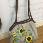 作品向日葵の花刺繍のグラニーバック