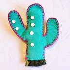 作品cactus brooch