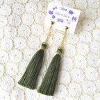 作品《 Heart Tassel 》秋色♪カーキ色のタッセル ピアス