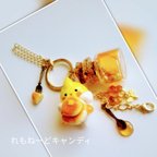 作品オカメインコとキラキラはちみつのバッグチャーム