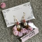 作品春らしく♡花柄揺れるピアス