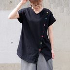 作品4/8再販＊温もりあるカラフルウッドボタン＊裾変形＊Vネック＊フレンチ袖＊Tシャツ＊チュニック＊ブラック