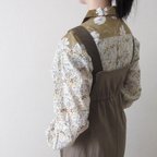 作品柄シャツ　長袖　黄色の花柄　男女兼用