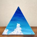 作品「入道雲」正三角キャンバス　アクリル画