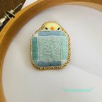 作品«アクアマリン»3月誕生石刺繍ブローチ