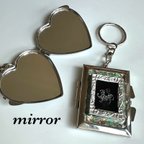 作品mirror strap tiger resin square 鏡　ミラー　ストラップ　虎　レジン　四角