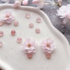 作品八重桜　耳飾り　つまみ細工　ローズクォーツ　入学式　卒業式　お花見