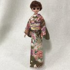 作品ジェニー・Momoko 着物 鶯茶色・花柄