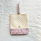 作品即納/完成品【リバティ風花柄×キルティング/上履き入れ】上靴入れ•上履き入れ お着替え袋 通園グッズ