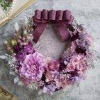 作品Jolie botanique＜Lilas＞＊春リース＊フラワーリース母の日＊ハーフリース＊三日月リース＊春＊プリザーブドフラワー＊結婚祝い＊母の日リース＊スプリング＊母の日＊通年リース