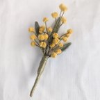 作品(翌日発送)　【filer】刺繍ブローチ　mimosa(ミモザ)