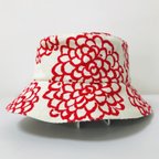 作品白赤和花✖️白黒ボーダーと黒なカラリバ帽