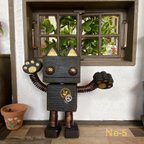 作品木のロボット　ネコ型　黒　Ｎe-5