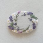 作品刺繍ラベンダー&カモミールブローチ卵型✿lavender&chamomile brooch (oval)