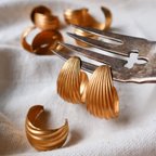 作品真鍮フープパーツ［アメリカ製］＊2個＊アンティーク調　レトロ　クラシカル　大ぶり　ブラス  / Raw brass jewelry making supplies