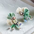 作品 frill ひらひらフリル ピアス/イヤリング グリーン 樹脂粘土