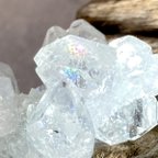作品天使の水晶✨　レインボー　アポフィライト　ラフストーン　原石　クラスター