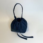 作品Cube Purse   /  キューブ型巾着バッグ  /   1×1×1   /   Navy 