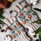 作品春の庭〜編み込み模様の指先フリー手袋