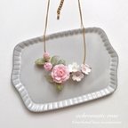 作品【受注制作】オトメツバキと桜の春色ネックレス