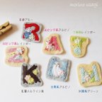 作品オーダーイニシャル☆セキセイインコ刺繍ブローチ