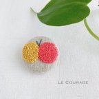 作品【mini】まるいチョウの刺繍ブローチ③