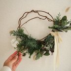 作品【クリスマス以外も】針葉樹が詰まったcircular wreathe /クリスマス/インテリア/ツリー/ギフト/フラワーロス