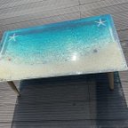 作品センターテーブル ターコイズブルービーチ  波打ち際のシェルやスターフィッシュ  minamo 水面 海 砂浜 サンゴ 