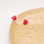 作品【イヤリング】小さいハートモチーフのノンホールピアス　濃ピンク/015e-PI