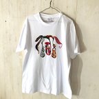 作品【送料無料】ウツボカズラとカエルの手染め紅型メンズTシャツ/ホワイト（Lサイズ）