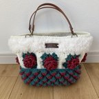 作品いちご編みと薔薇のモチーフ編みバッグ