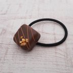 作品チョコのヘアゴム/ストールピン  クラッシュアーモンドチョコレート(ゴムの色が選べます！)