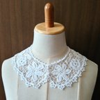 作品アイリッシュクロッシェレース編みの白いマーガレットのつけ襟　irish crochet lace coller