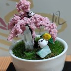 作品枝垂れ桜とシマエナガの庭～ 糸魚川產翡翠のさざれ石とインカクリスタル、まりも入水晶を使用しました～