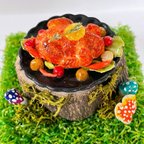 作品「丸鶏の香草焼き」　ローストチキン　ミニチュアフード