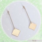 作品【SALE】揺れるスクエア　ピアス　◇イヤリング可能