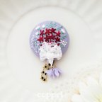 作品チョコレートコスモスの刺繍ブローチ～花びらタッセル～