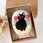 作品Cat＆Garden 刺繍ブローチ　焦げ茶ミックス