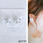 作品【NEW】すりガラス　花びらイヤリング　シルバー　結婚式　春　パール　上品　エレガント　アクリルフラワー