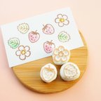 作品消しゴムはんこ♡いちごのセット　白抜き葉っぱ