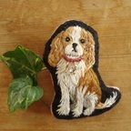 作品犬刺繍ブローチ　キャバリア