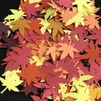 作品【再販】クラフトパンチ・秋の紅葉　もみじ赤系ランダム　150枚