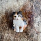 作品木彫りの三毛猫マグネット