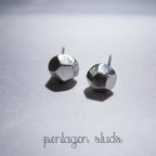 作品108°シリーズ　Tiny Pentagon Studs