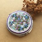 作品花刺繍のコンパクトミラー purple rose garden