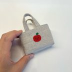 作品【送料無料】りんごのフェルト刺繍　プチトートバッグ　小物入れ　おままごとにも♪