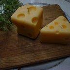 作品三角と四角いチーズのキャンドル